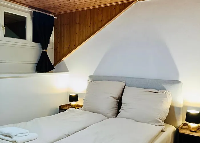 La Petite Maline Friends & Family *